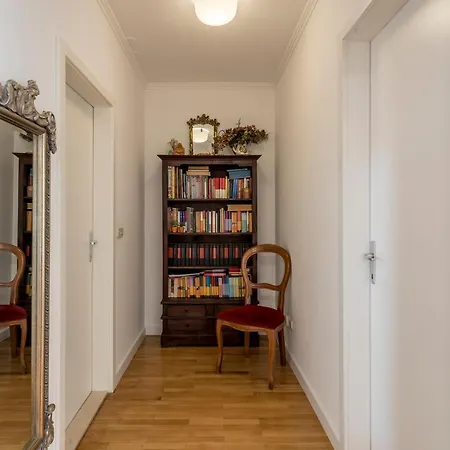 Velebis Superior - Luxurious One-room With Jacuzzi - Prestigious Location By The Sea In The New Center Of Znjan - Panoramic View Of The Sea And Islands - Free Garage Parking - Buralux *