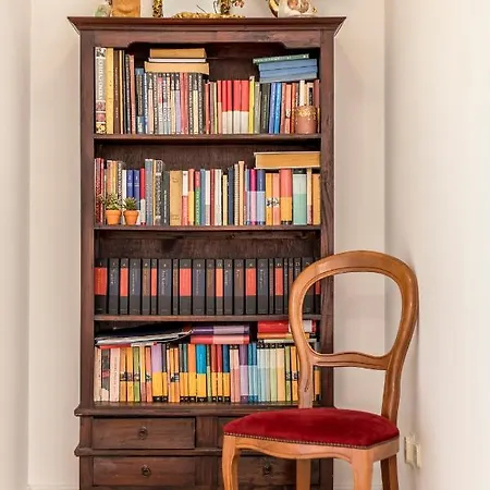 Velebis Superior - Luxurious One-room With Jacuzzi - Prestigious Location By The Sea In The New Center Of Znjan - Panoramic View Of The Sea And Islands - Free Garage Parking - Buralux Apartman *