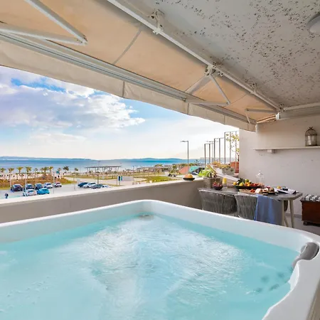 Velebis Superior - Luxurious One-room With Jacuzzi - Prestigious Location By The Sea In The New Center Of Znjan - Panoramic View Of The Sea And Islands - Free Garage Parking * Спліт