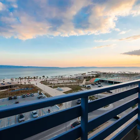 Velebis Superior - Luxurious One-room With Jacuzzi - Prestigious Location By The Sea In The New Center Of Znjan - Panoramic View Of The Sea And Islands - Free Garage Parking *