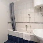 Velebis Superior - Luxurious One-room With Jacuzzi - Prestigious Location By The Sea In The New Center Of Znjan - Panoramic View Of The Sea And Islands - Free Garage Parking شقة