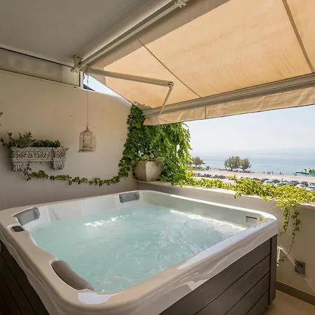 Velebis Superior - Luxurious One-room With Jacuzzi - Prestigious Location By The Sea In The New Center Of Znjan - Panoramic View Of The Sea And Islands - Free Garage Parking - Buralux 公寓